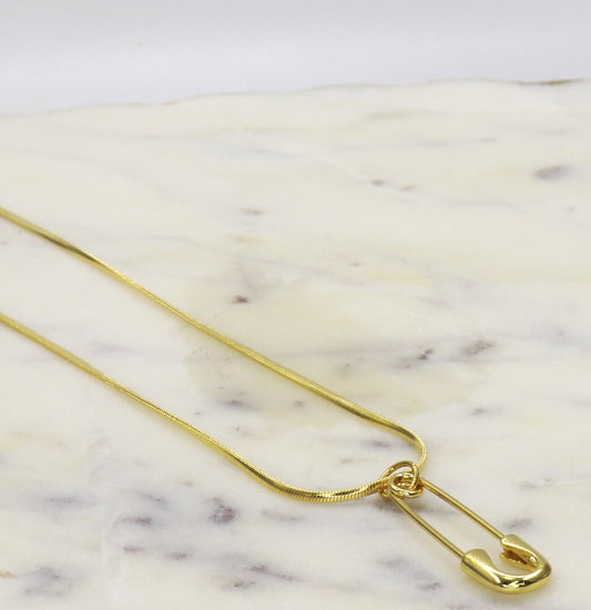 BABY SAFETY PIN CHAIN