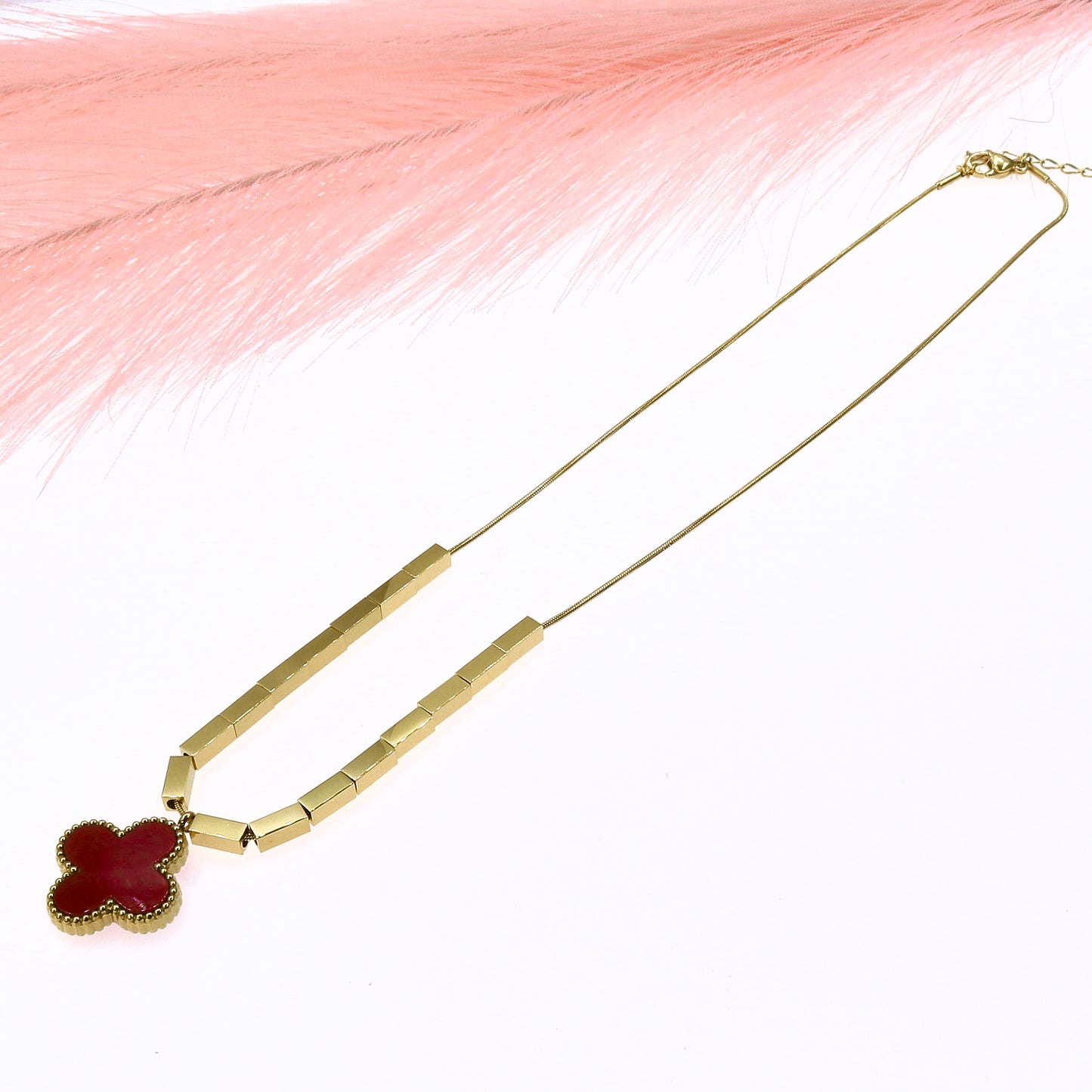 RED CLOVER CHAIN